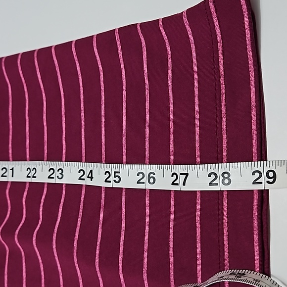 Under Armour The Playoff Polo Short Sleeve Maroon & Pink Stripe Size M #M-158 - Picture 7 of 9